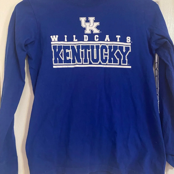 Kentucky Wildcats Tshirt - Picture 2 of 9